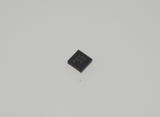 ADM7170ACPZ-3.3-R7 3.3V 2A LDO Regulator 1.8-6.5V ทางเข้า 1μV RMS เสียง 75dB PSRR LFCSP-8 -40°C ถึง +125°C AEC-Q100