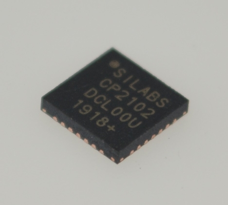 CP2102-GMR USB-UART Bridge Single-Chip Solution Integrated USB & Crystal 9600 bps ถึง 2 Mbps Baud 512-Byte Buffer GPIO ครบครัน คอมแพคต์ QFN ไดรเวอร์ไรท์ฟรี