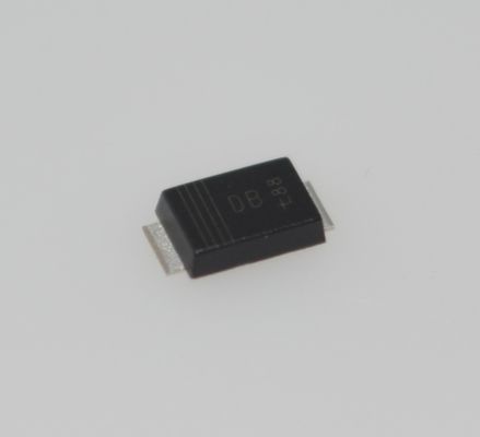 Ultra-Low Vf PMEG6030EVPX 60V 3A Schottky Barrier Rectifier AEC-Q101 มีคุณภาพสูง < 1μA IR ต่ํา ไม่มีฮาโลเจน SOD128 แพลตพลาสติกแพคเกจสําหรับรถยนต์และอุตสาหกรรม