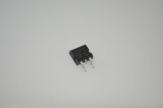 L7812CD2T ตัวควบคุมแรงดันไฟฟ้าเชิงเส้น 12V 1A เอาต์พุตคงที่ ป้องกันการโอเวอร์โหลดความร้อน ป้องกันไฟฟ้าลัดวงจร จำกัดกระแสไฟ แพ็คเกจ TO-263 สำหรับการควบคุมแหล่งจ่ายไฟในพื้นที่