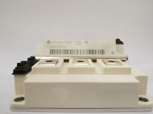 FF300R12KS4 1200V 300A IGBT โมดูล VCE ต่ํา (sat) ความแข็งแรงของวงจรสั้นสูง ความสูญเสียการสลับต่ํา ความโดดเดี่ยวสูงสําหรับเครื่องขับเคลื่อนอุตสาหกรรมหนักและ UPS พลังงานสูง