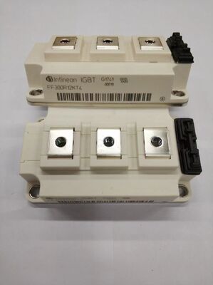 FF300R12KT4 1200V 300A IGBT โมดูล VCE ต่ํา ((sat) ความแข็งแรงของวงจรสั้นสูง ความสูญเสียการสลับต่ํา ความโดดเดี่ยวสูงสําหรับเครื่องขับเคลื่อนอุตสาหกรรมหนักและ UPS พลังงานสูง