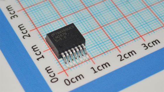LM2676SX-5.0 5V 3A Buck Converter 8-40V การเข้า 90% ประสิทธิภาพ TO-263 260kHz -40°C ถึง +125°C