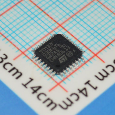STM32F030K6T6 ไมโครคอนโทรลเลอร์ Cortex-M0 48MHz หน่วยความจำแฟลช 32KB RAM 4KB ADC 12 บิต 16 GPIOs LQFP-32 2.4-3.6V -40°C ถึง +85°C ประหยัดค่าใช้จ่าย