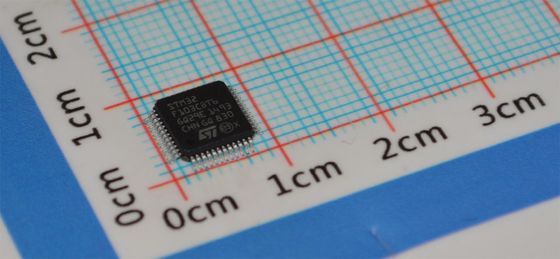 STM32F103CBT6 72MHz Cortex-M3 MCU 128KB แฟลช 20KB แรม 2x12 บิต ADC 3xUSART USB/CAN LQFP-48 2.0-3.6V -40°C ถึง +85°C ผลงานระดับอุตสาหกรรม