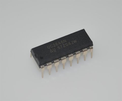 UC2846N เครื่องควบคุม PWM ระดับกระแสปัจจุบัน 500kHz, 8-40V ทางเข้า 1A ทอเตมโพล DIP-16 -40°C ถึง +85°C