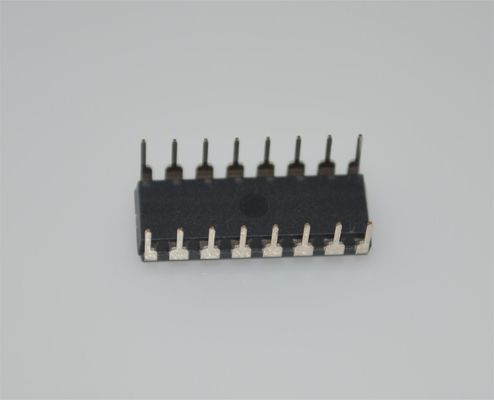 UC2846N เครื่องควบคุม PWM ระดับกระแสปัจจุบัน 500kHz, 8-40V ทางเข้า 1A ทอเตมโพล DIP-16 -40°C ถึง +85°C