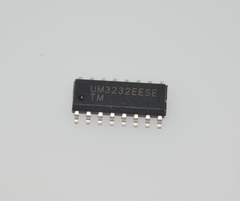 UM3232EESE 3V-5.5V ตัวรับส่งสัญญาณ RS-232 1Mbps 2Tx/2Rx ±15kV ESD SOIC-16 -40°C ถึง +85°C