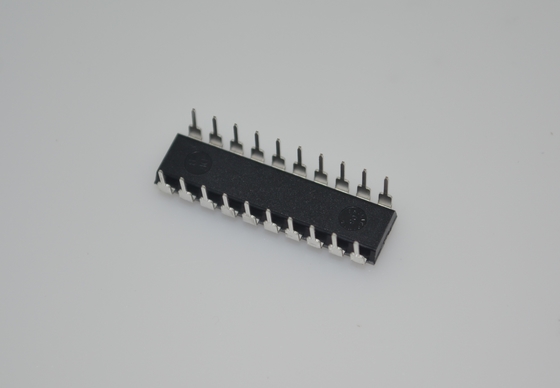 DAC0832LCN DAC แบบคูณ 8 บิต เวลาตั้งค่า 1μs เอาต์พุต ±10V กำลังไฟ 20mW DIP-20 0°C ถึง +70°C