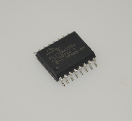 S25FL128SAGMFIR01 128Mb SPI NOR Flash 104MHz คล็อค 100K ไซค์ลบ 20 ปี การเก็บข้อมูล 2.7-3.6V SOIC-16 -40°C ถึง +85°C