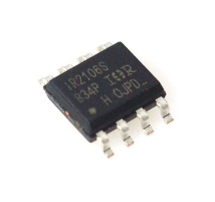IR2106STRPBF 600V Half-Bridge Driver 200mA Output การสลับไว UVLO, ความช้าในการกระจายที่ต่ํา SOIC-8 เหมาะสําหรับเครื่องขับเคลื่อนมอเตอร์และเครื่องแปลง