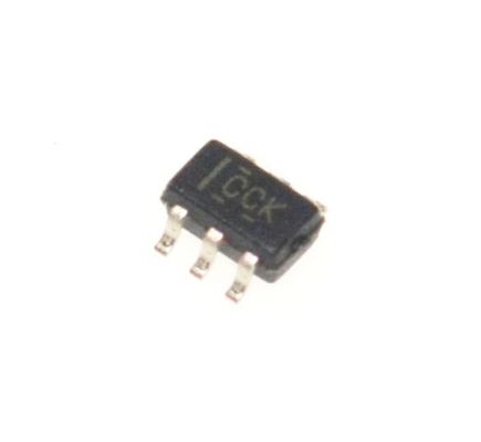 SN74LVC2G04DCKR เกตอินเวอร์เตอร์คู่ พร้อมแรงดันไฟฟ้ากว้าง 1.65V ถึง 5.5V ไดรฟ์เอาต์พุต 32mA พลังงานต่ำพิเศษ ความเร็ว 3.4ns แพ็คเกจ Tiny SC-70 และการป้องกัน ESD สำหรับการออกแบบที่จำกัดพื้นที่
