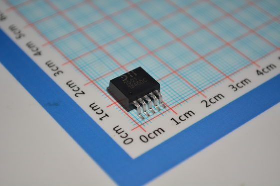 AP1501-K5G-13 เครื่องปรับสเตปดาวน์ 5V/3A พร้อม 4.5-40V ลงแรง 90% ประสิทธิภาพ ปัจจุบันเฉยๆต่ํา การปิดความร้อน 500kHz ความถี่และแพ็คเกจ SOT-23