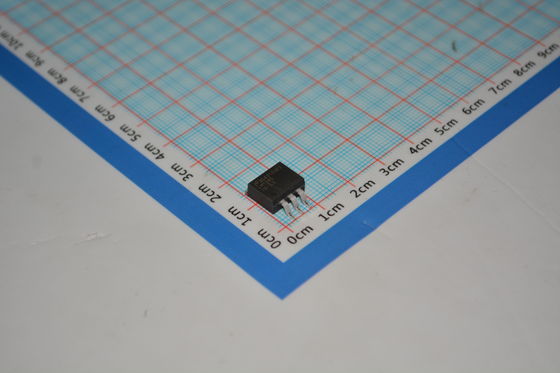 LM1085ISX-3.3 3.3V เอาต์พุตคงที่ 3A แรงดันตกคร่อมต่ำ (1.5V) ป้องกันความร้อนและกระแสไฟ แพ็คเกจ TO-263 อินพุต 4.75V-15V ตอบสนองรวดเร็ว อุณหภูมิอุตสาหกรรม (-40°C ถึง +125°C)