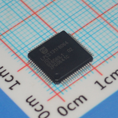 LPC2131FBD64/01,15 ARM7 MCU 32 บิต RISC Core แฟลช 64KB แรม 16KB ความเร็ว 60MHz USB 2.0 2x UART 64-LQFP -40°C ถึง +85°C ระดับอุตสาหกรรม