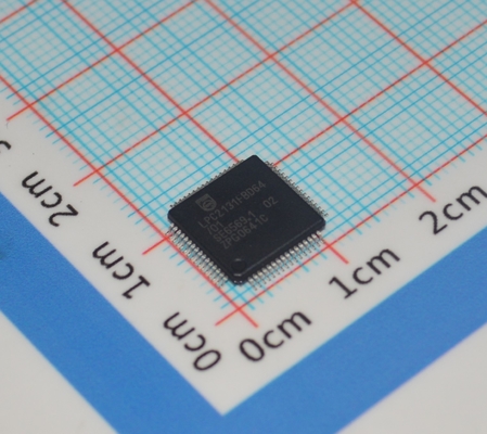 LPC2131FBD64/01,15 ARM7 MCU 32 บิต RISC Core แฟลช 64KB แรม 16KB ความเร็ว 60MHz USB 2.0 2x UART 64-LQFP -40°C ถึง +85°C ระดับอุตสาหกรรม