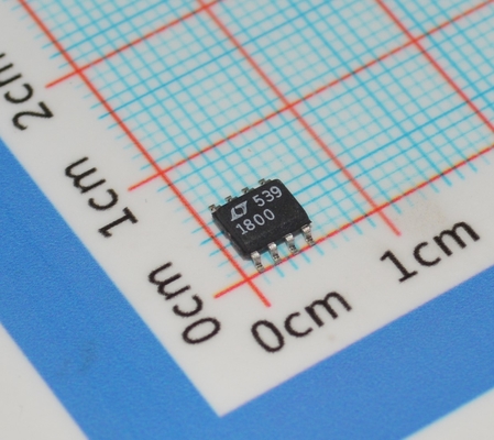 LT1800CS8#PBF Op Amp 100MHz Gain BW 450V/µs อัตราการหมุน 3.5nV/√Hz สัญญาณรบกวน 2.7-12.6V Supply Rail-to-Rail I/O 8-Pin SOIC -40°C ถึง 85°C พลังงานต่ำ