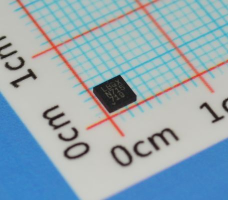 LTC3454EDD#PBF ปรับปรุงอัตราการทํางานสูง 1.5A Buck-Boost ด้วยอัตราการเข้า 2.7-5.5V 92% ประสิทธิภาพสูงสุด การควบคุม I2C เสียงต่ํา 2.5μA การปิดและ Package DFN ขนาดเล็ก 3mm x 3mm