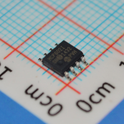 MCP602-I/SN 2.7V-6V Dual Op Amp ด้วยความกว้างแบนด์ 10MHz ความต่ํา 1.8mA ปัจจุบัน Rail-to-Rail I/O การทํางาน 3V/5V และแพคเกจ SOIC 8-pin