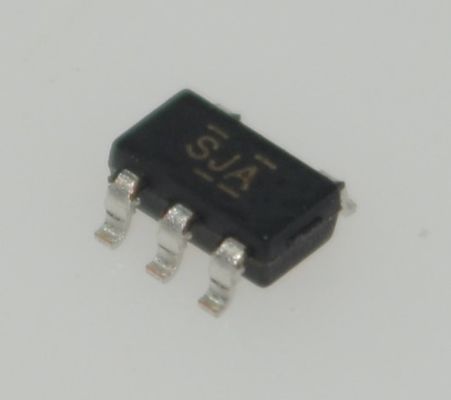 TPS70633DBVR LDO 2.7-10V ทางเข้า 150mA ทางออก Ultra-Low 20μVRMS เสียงเสียงสูง 70dB PSRR รวดเร็ว 50μs การเริ่มต้นต่ํา 30μA IQ Enable Pin SOT-23-5 Package