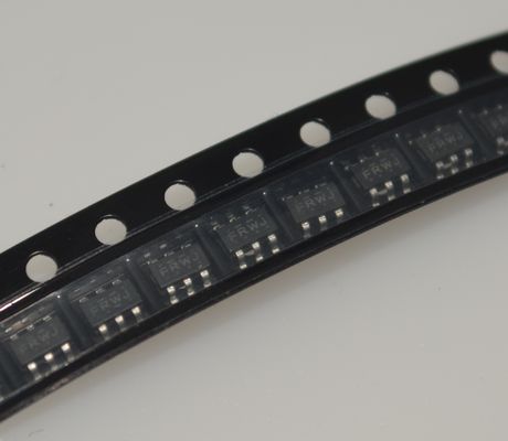 ACT4088US-T 4.5-40V การเข้า 2.5A การออกแบบต่อเนื่อง 93% ประสิทธิภาพ 300kHz ความถี่ต่ํา 30μA IQ การป้องกันที่บูรณาการ AEC-Q100 ปกรณ์ TSSOP ที่มีคุณสมบัติที่เพิ่มความร้อน