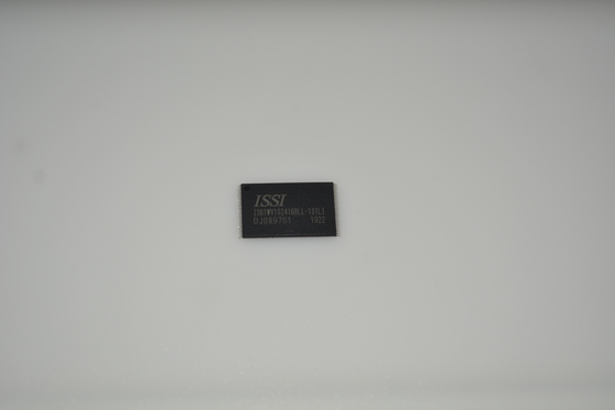 IS61WV102416BLL-10TLI 1Mx16 ความเร็วสูง 10ns SRAM 3.3V การทํางานพลังงานต่ํา อุตสาหกรรมอุณหภูมิ (-40 °C ถึง + 85 °C) 48 ลูก BGA Package การทํางานแบบไม่สมอง ความน่าเชื่อถือสูง การเก็บข้อมูล