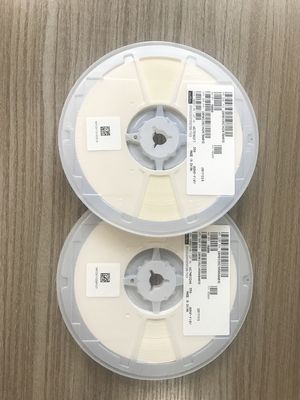 ขนาดเล็ก 2.7pF 0402 MLCC ความดันสูง 50V C0G/NP0 ความมั่นคงสูง Q ความสูญเสียต่ํา เทปและกล่องบรรจุไร้ฮาโลเจนสําหรับอุตสาหกรรมและอุตสาหกรรม