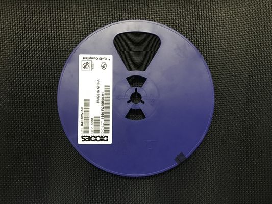 BAS70W-7-F ไดโอด Schottky แบบอนุกรมคู่ 70V 200mA พร้อม Vf ต่ำ 1V สวิตชิ่งเร็ว 4ns แพ็คเกจ SOD-123 ประสิทธิภาพสูง ผ่านการรับรอง AEC-Q101 บรรจุภัณฑ์แบบ Tape and Reel