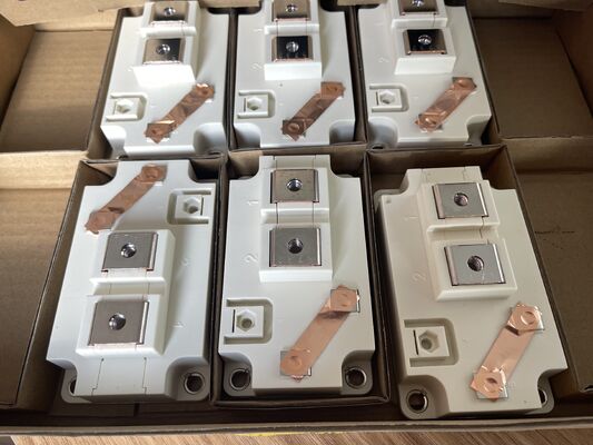 FZ600R12KE4HOSA1 โมดูล IGBT 1200V/600A สวิตชิ่งความเร็วสูง VCE(sat) ต่ำ การสูญเสียต่ำ หมุดแบบกดพอดี ฐานฉนวน เซ็นเซอร์ NTC ระดับอุตสาหกรรม สำหรับไดรฟ์งานหนักและตัวแปลงกระแสไฟฟ้าจากลม