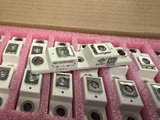MMF200ZB040DK1 200A SiC MOSFET Power Module 400V Low Rds ((on) 1.6mΩ ประสิทธิภาพสูง การสลับความเร็วสูง รุ่นรถยนต์