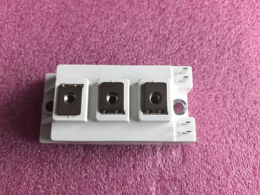 MMG200Q120B6TC 1200V 200A SiC Half-Bridge Module Low Rds ((on) การสลับเร็ว ความถี่สูง ความร้อนสูง การทํางานความสูญเสียต่ํา เกรดอุตสาหกรรมสําหรับ PV & UPS
