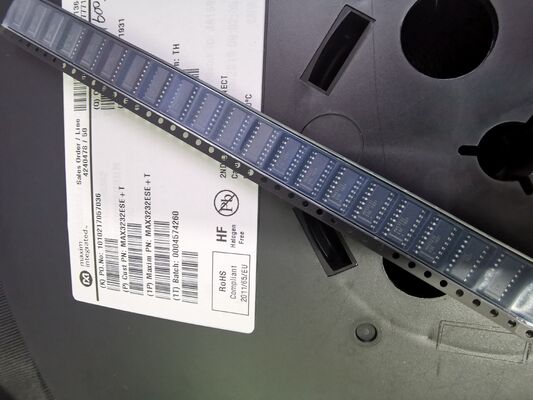 MAX3232ESE+T ตัวรับส่งสัญญาณ RS-232 3.0V ถึง 5.5V 2 ไดรเวอร์/2 ตัวรับ ±15kV ESD Protection ใช้พลังงานต่ำ อัตราข้อมูล 250kbps สำหรับระบบที่ใช้แบตเตอรี่และระบบอุตสาหกรรม