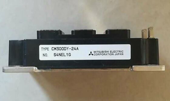 CM300DY-24A 1200V 300A โมดูล IGBT สองตัว VCE ต่ํา (sat) 2.7V เสียการสลับต่ํา สายโคตชาร์ทสูง ความแข็งแรงสูง การแยกแยกสําหรับเครื่องขับเคลื่อนอุตสาหกรรมหนักและ UPS