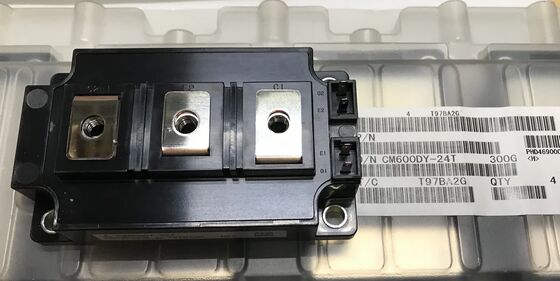 CM600DY-24T 1200V 600A โมดูล IGBT สองแบบ VCE ต่ํา (sat) 2.7V ความแข็งแรงของวงจรสั้นสูง ความเสียการสลับต่ํา การแยกแยกสูงสําหรับเครื่องขับเคลื่อนมอเตอร์อุตสาหกรรมและ UPS พลังงานสูง
