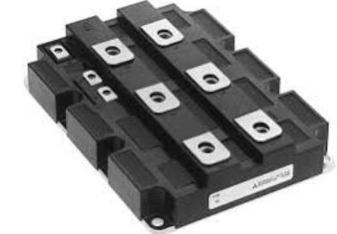 CM900HC-90H 900V 900A โมดูล IGBT กระแสสูง VCEต่ํา ((sat) 2.7V ความแข็งแรงของวงจรสั้นสูง ความสูญเสียการสลับต่ํา การแยกแยกสูงสําหรับเครื่องขับเคลื่อนอุตสาหกรรมหนักและ Mega UPS