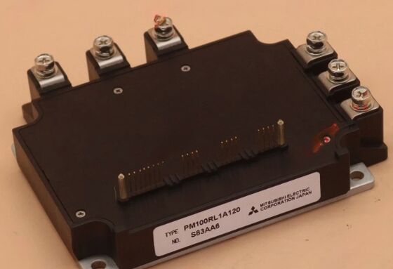 PM100RL1A120 1200V 100A IPM รุ่นที่ 5 CSTBTTM VCE ต่ํา ((sat) 1.75V ผังอินเทกรีต การป้องกันวงจรสั้น การตรวจสอบความผิดพลาดเกินเวลา ผลิต UL รับรองสําหรับเครื่องขับ