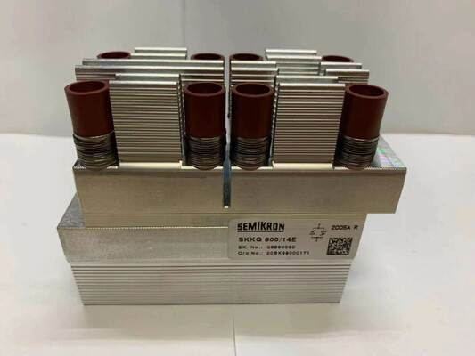 SKKQ800/14E 1400V 800A โมดูลไทริสตอร์เดี่ยว การสลับเร็ว VF ต่ํา 1.37V 12kA การกระตุ้น AlN การติดต่อความดันฐานเซรามิก การขยายประตู UL รับรองสําหรับเครื่องเริ่มต้นและเครื่องเปลี่ยนอัตรา