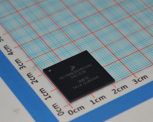 MCIMX6U5DVM10AC i.MX 6UltraLite 800MHz Cortex-A7 MPU พร้อมแคช L2 ขนาด 128KB 624-MAPBGA (21x21) -40°C ถึง +105°C เหมาะสำหรับ Industrial IoT