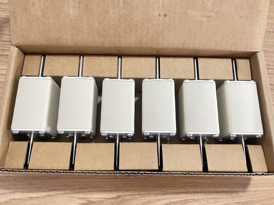 NH1GG69V250P 1250V 250A SiC MOSFET Module Low Rds ((on) 3.3mΩ การสลับเร็ว ความถี่สูง ความสูญเสียต่ํา ความหนาแน่นของพลังงานสูง เกรดอุตสาหกรรม สําหรับ Inverters PV และเครื่องขับเคลื่อนมอเตอร์